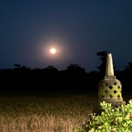 Rumah Dharma มาเกอลัง ภายนอก รูปภาพ