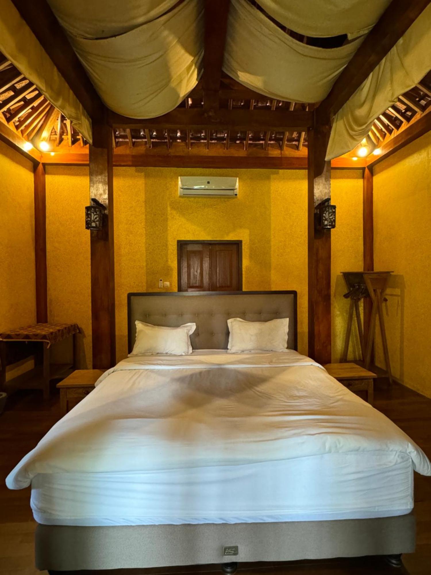 Rumah Dharma มาเกอลัง ภายนอก รูปภาพ
