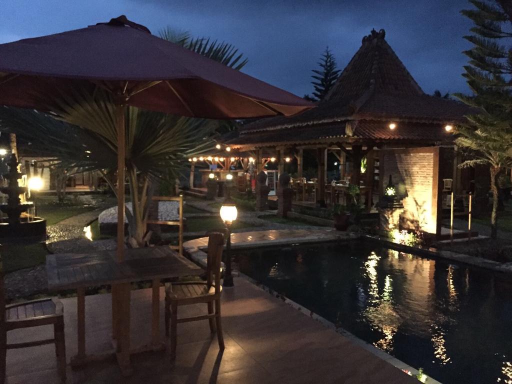Rumah Dharma มาเกอลัง ภายนอก รูปภาพ
